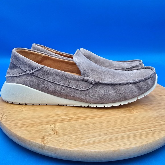 OluKai Ka'a Loafer Suede Slip On Shoes‎ Men's US 8.5 EUR 41.5 Gray Casual NWOB